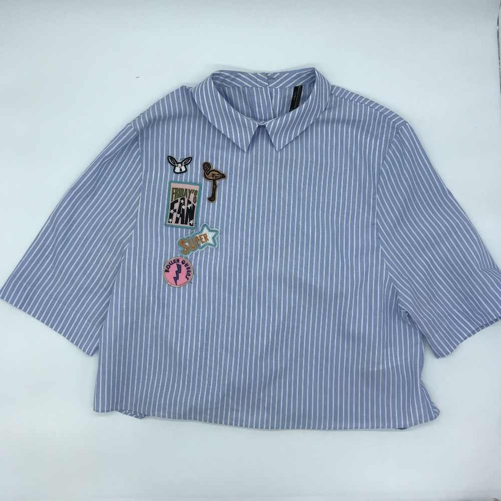 ZARA Blouse with buttons and knotted in the back